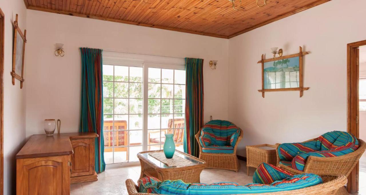 Villa Confort Гранд Анс Екстериор снимка
